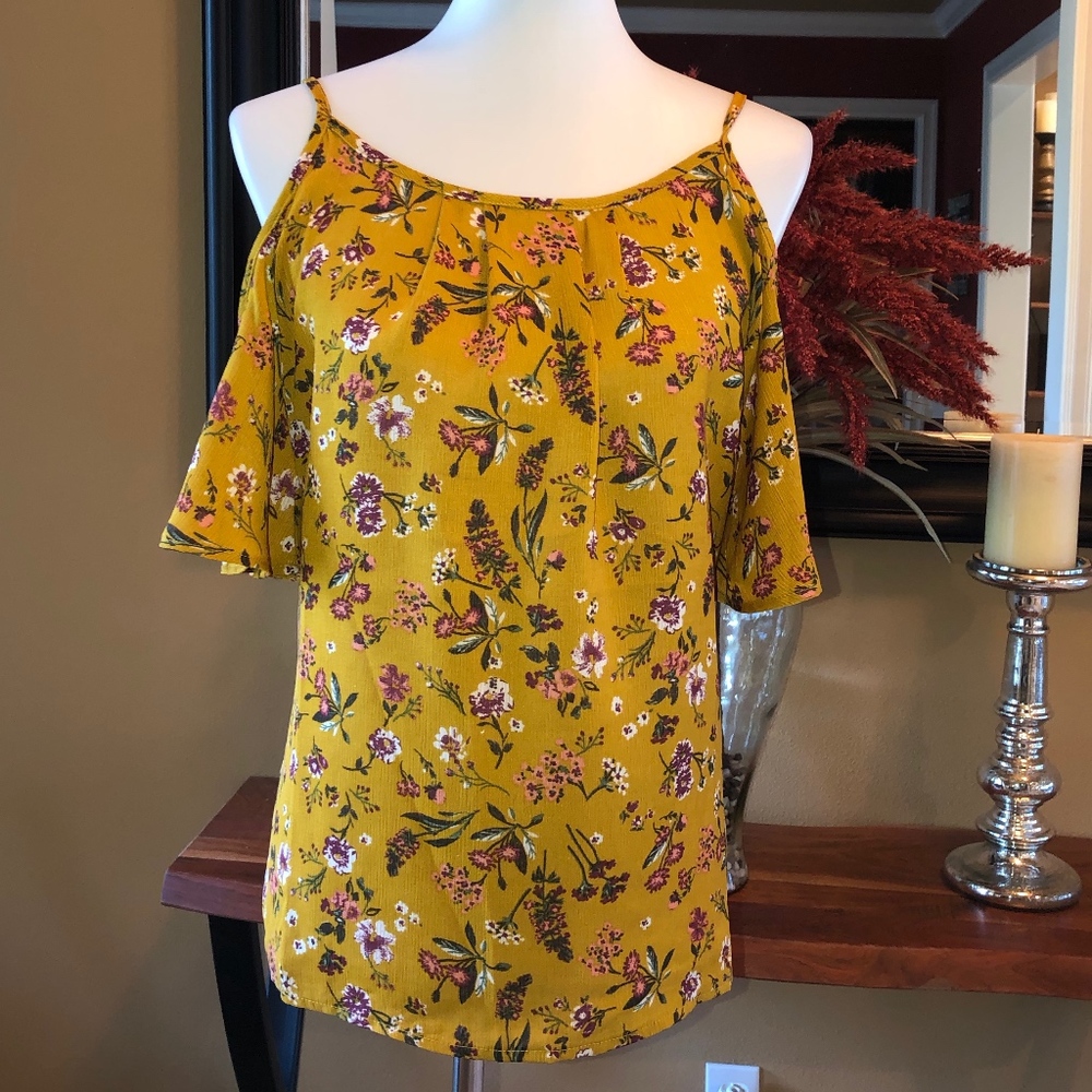 AUW Floral Cold Shoulder Stretch Bohemian  Top